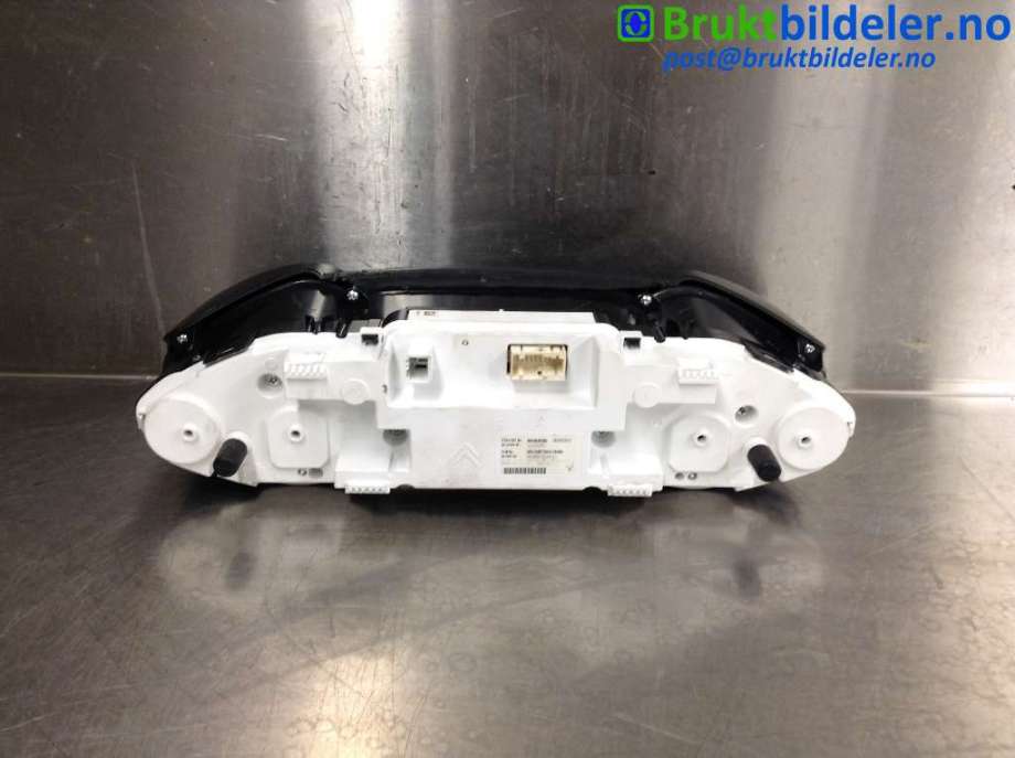 Instrumentpanel til Peugeot 308 2013-2021 (Type II) (PEUGEOT|9809838380|2223282452|)