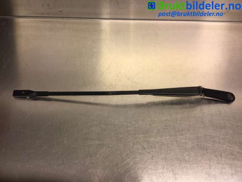 Viskerarmer frontrute til VW Transporter / Caravelle, 2009-2015 (Fase 2) (T5) (T5) (VOLKSWAGEN|7E1 955 410 B)