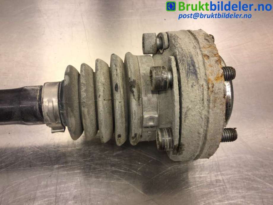 Drivaksel høyre bak til VW Transporter / Caravelle 2009-2015 (Fase 2) (T5) (T5) (VOLKSWAGEN|7E0 501 202|)