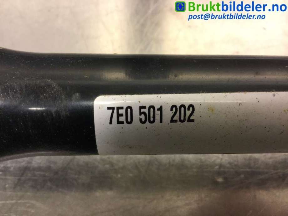 Drivaksel høyre bak til VW Transporter / Caravelle 2009-2015 (Fase 2) (T5) (T5) (VOLKSWAGEN|7E0 501 202|)
