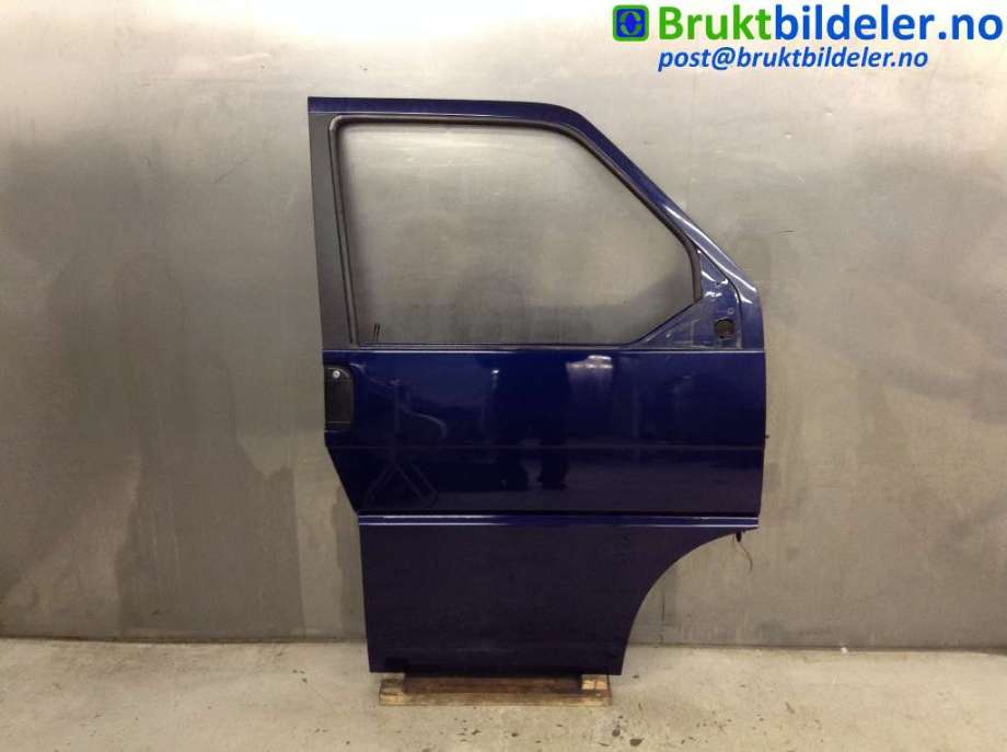 Dør høyre 2dørs til VW Transporter / Caravelle, 1990-2003 (T4) (T4) (VOLKSWAGEN|7D0 831 056 D)