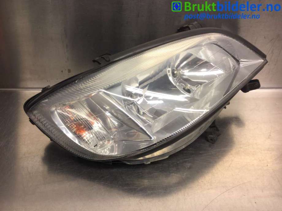 Frontlykt høyre halogen til Opel Zafira A 1999-2005  (OPEL||8910055)
