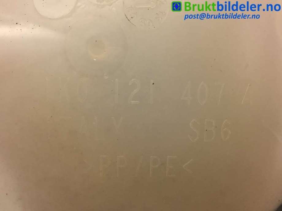 Ekspansjonstank til VW Caddy 2010-2015 (Type III, Fase 2)  (VOLKSWAGEN|1K0 121 407 A|)