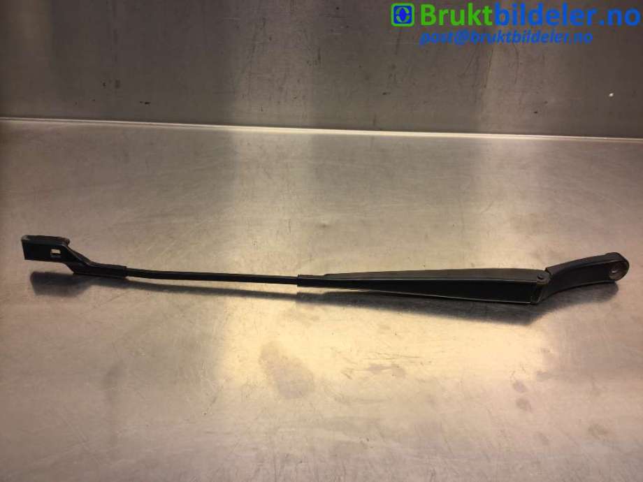 Viskerarmer frontrute til VW Caddy, 2010-2015 (Type III, Fase 2)  (VOLKSWAGEN|2K1 955 409 B)