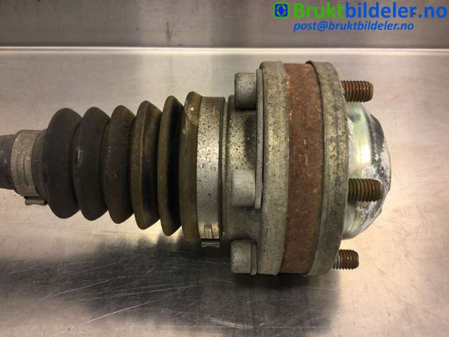 Drivaksel venstre foran til VW Caddy 2010-2015 (Type III, Fase 2) (VOLKSWAGEN|2K3 407 271 B|)
