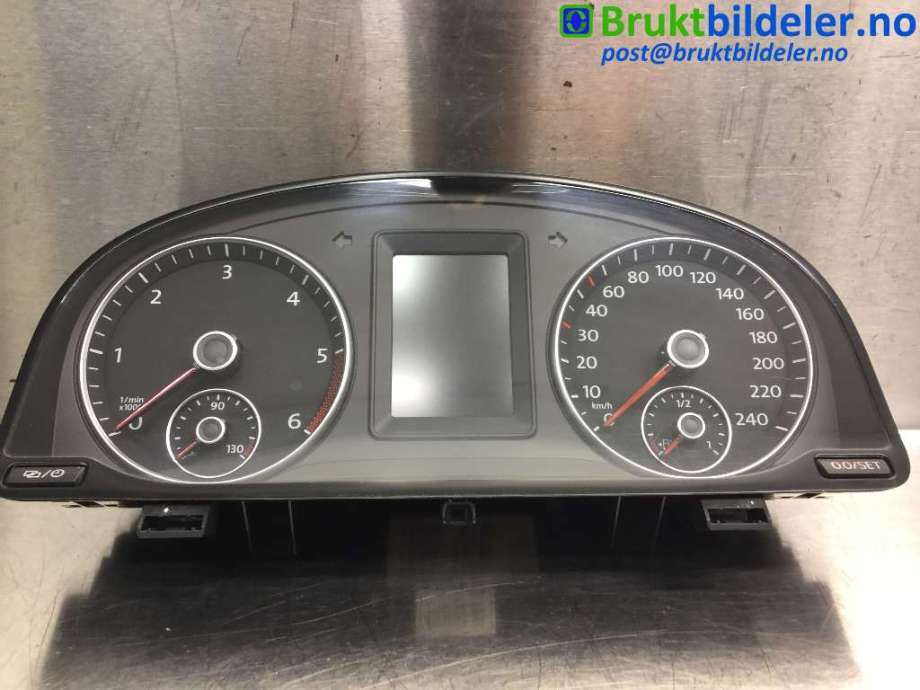 Instrumentpanel til VW Caddy, 2010-2015 (Type III, Fase 2)  (VOLKSWAGEN|2K0 920 875 L)