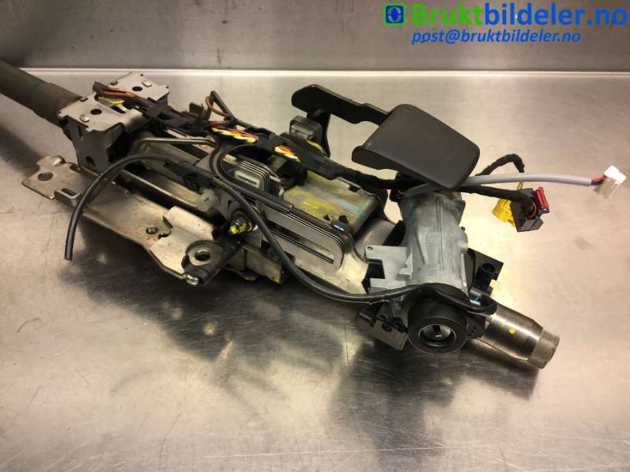 Rattaksel til VW Caddy 2010-2015 (Type III, Fase 2) (VOLKSWAGEN|1T1 419 502 M|)