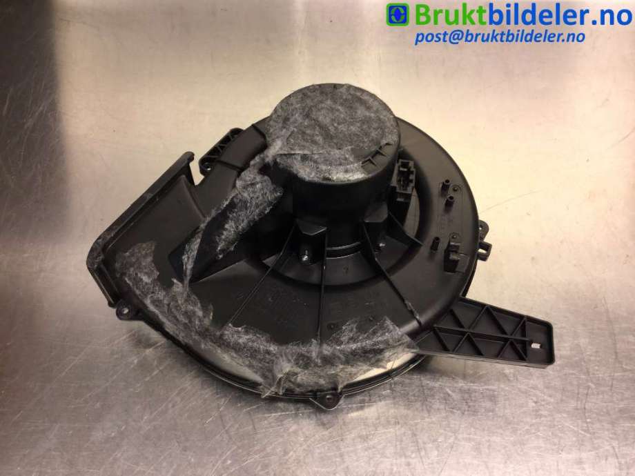 Varmeapparat motor til Škoda Rapid 2012-2019  (SKODA|6R1 819 015|)