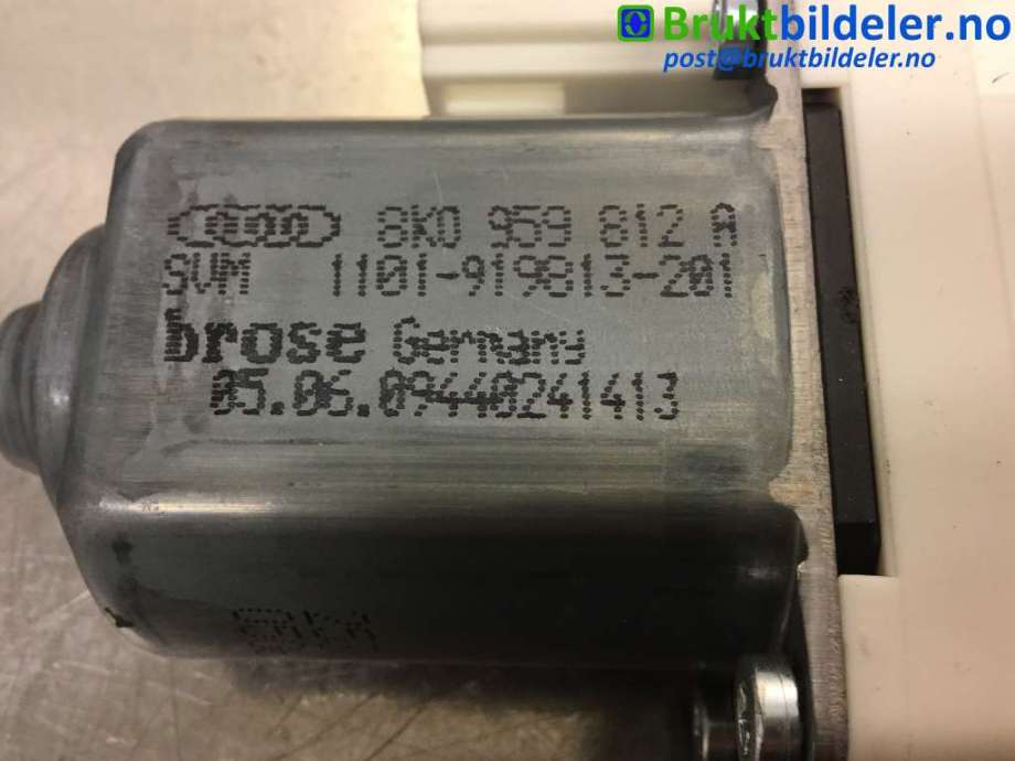 Ruteheis høyre bak til Audi A4 2007-2014 (Type IV) (B8) (B8) (AUDI|8K0 959 812 A|)