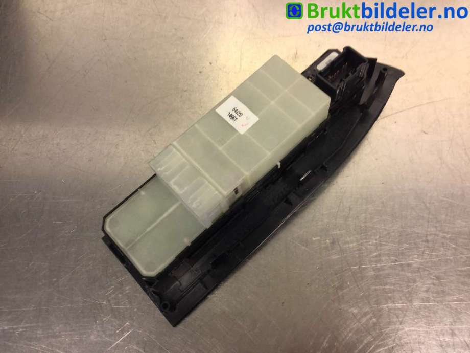 Bryter ruteheis til Suzuki Grand Vitara 2005-2015 (Type III)  (SUZUKI|64J20-1496T|)