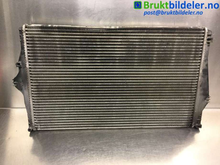 Intercooler til Volvo XC90 2002-2006 (Type I, Fase 1)  (VOLVO||8627375)