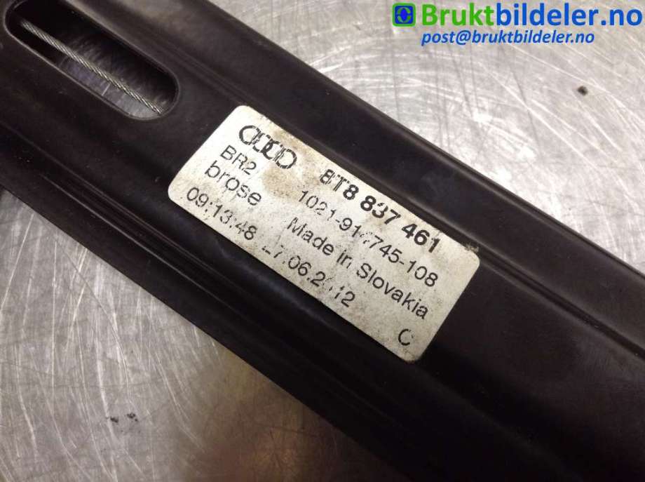 Ruteheis til Audi A5 2007-2016 (Type I)  (AUDI|8T8 837 461|)
