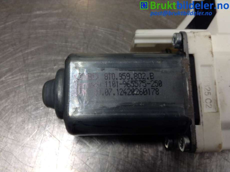 Ruteheis høyre foran til Audi A5 2007-2016 (Type I)  (AUDI|8T0 959 802 B|1101-965575-250|)