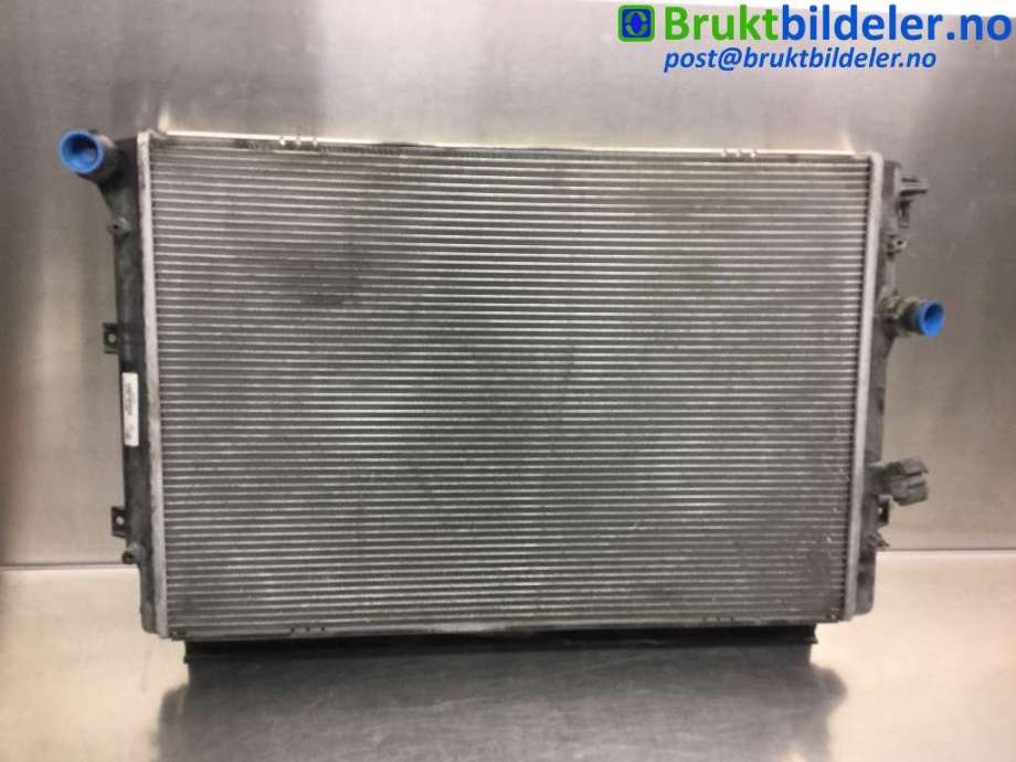 Radiator (manuell gir) til VW Tiguan, 2007-2011 (Type I, Fase 1)  (VOLKSWAGEN|5N0121253M)