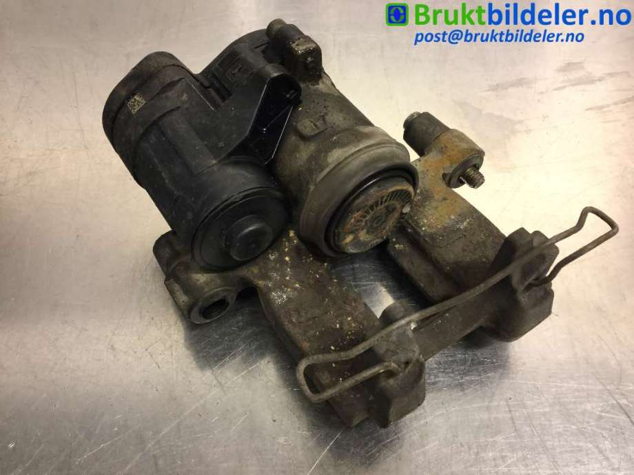 Bremsecaliper venstre bak til VW Passat 2015-2019 (Fase 1) (B8) (B8) (VOLKSWAGEN|)