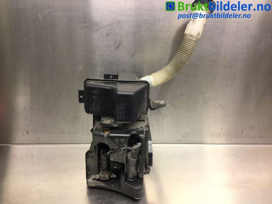 Spylertank til VW Tiguan 2007-2011 (Type I, Fase 1)  (VOLKSWAGEN|5N0955453 B|)