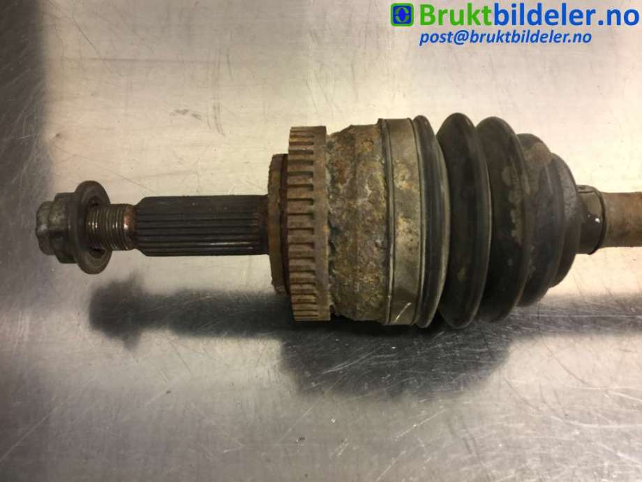 Drivaksel venstre foran til Hyundai i40 2012-2017  (HYUNDAI|495003Z300|)