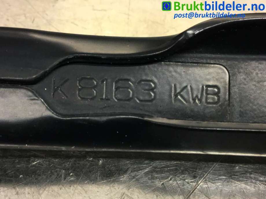 Viskerarmer frontrute til Hyundai i40 2012-2017  (HYUNDAI||K8163KWB)