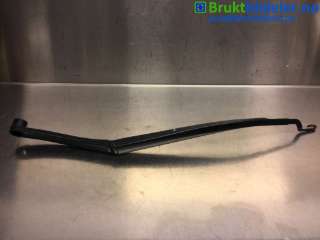 Viskerarmer frontrute til Hyundai i40, 2012-2017  (HYUNDAI|K8164KWB)