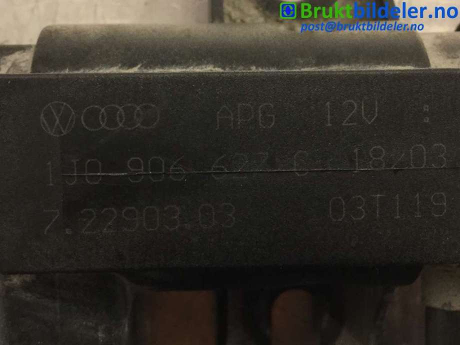 Vakuumventil til VW Transporter / Caravelle 2003-2009 (Fase 1) (T5) (T5) (VOLKSWAGEN|1J0906627C|)