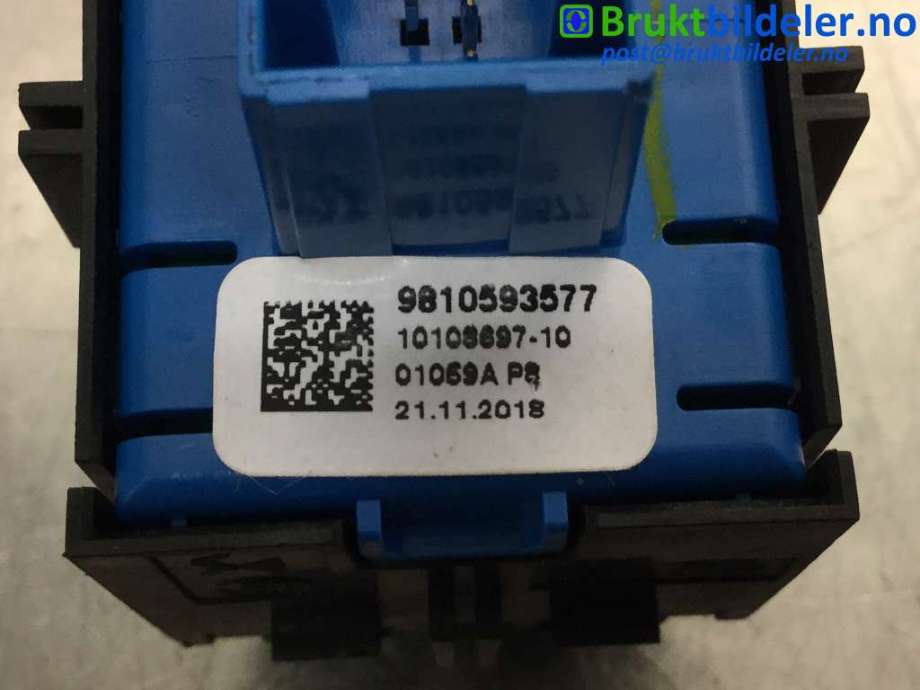 Bryter elektrisk håndbrekk/parkbrems til Peugeot 3008 2016-->> (Type II)  (PEUGEOT|9810593577|10108697|)