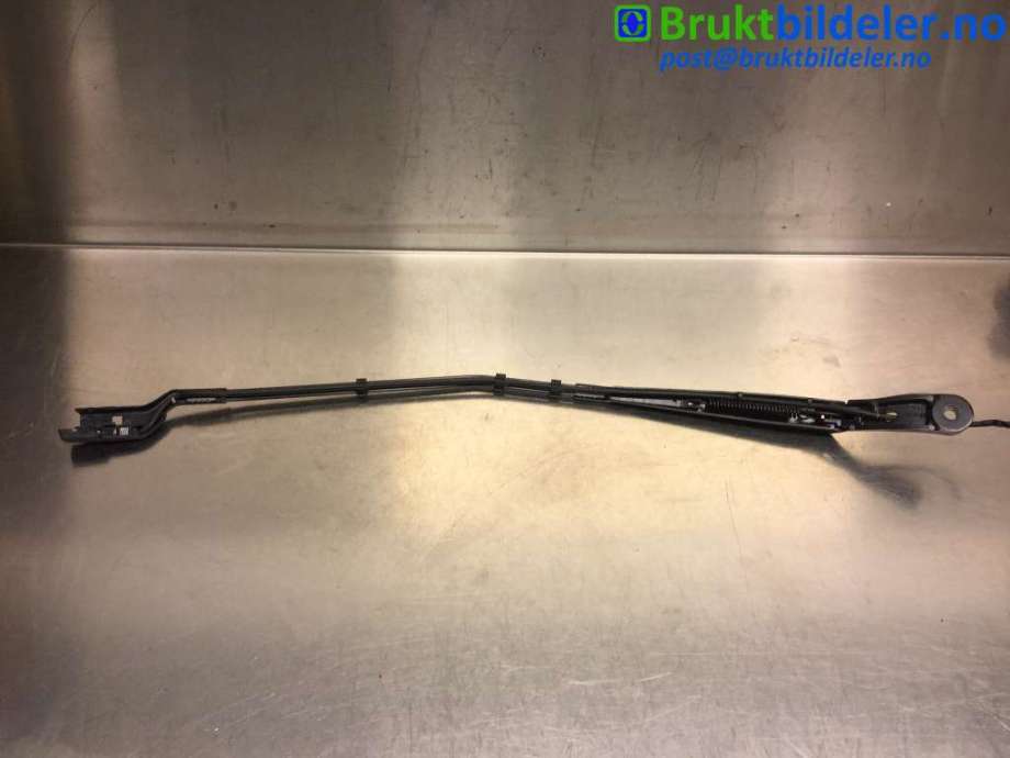 Viskerarmer frontrute til Peugeot 3008 2016-->> (Type II)  (PEUGEOT|9810664980|)
