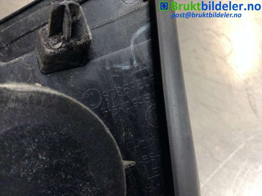 Baklykt venstre indre til VW Golf VI 2008-2012 (VOLKSWAGEN|5K0 945 107|89089808L|)
