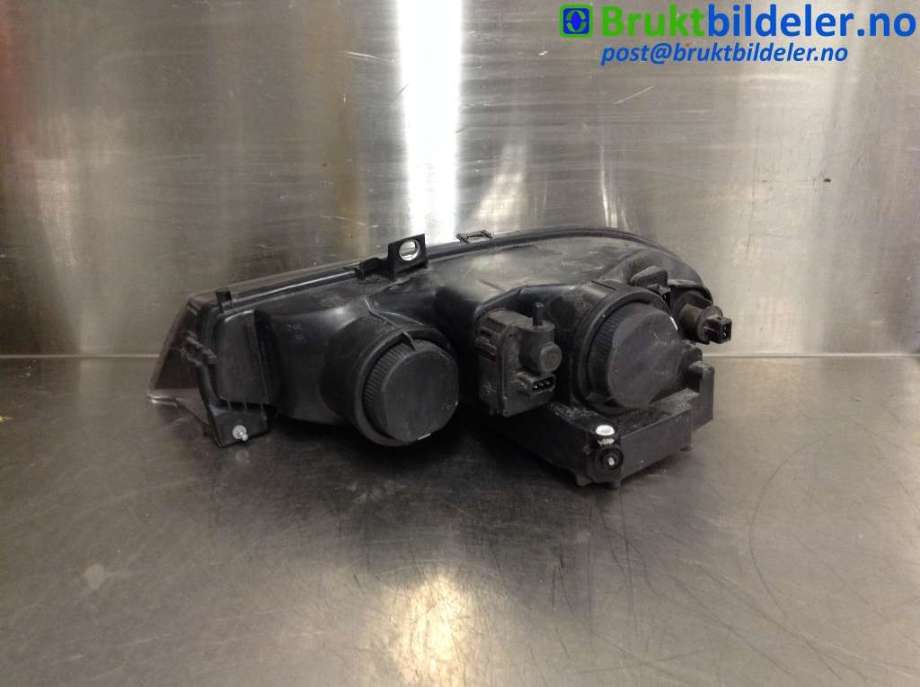 Frontlykt høyre halogen til Alfa Romeo 156 2004-2006 (ALFA ROMEO|)