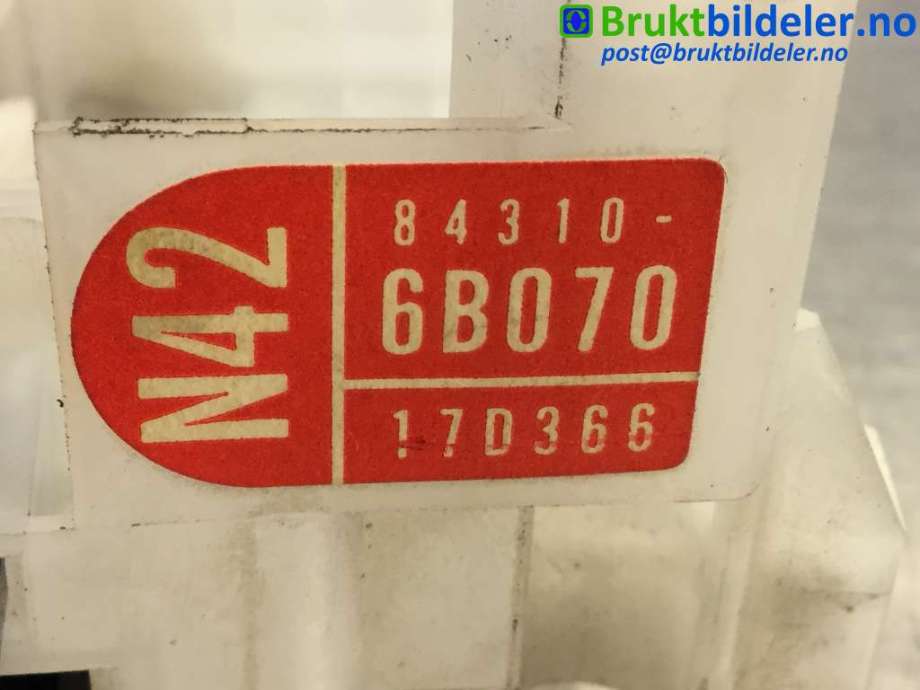 Bryter diverse til Toyota Land Cruiser 120 2002-2009 (TOYOTA|843106B070|)