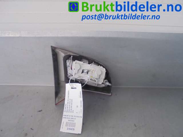 Baklykt høyre indre til Audi A4 2004-2008 (Type III) (B7) (B7) (AUDI|8E9 945 094|)