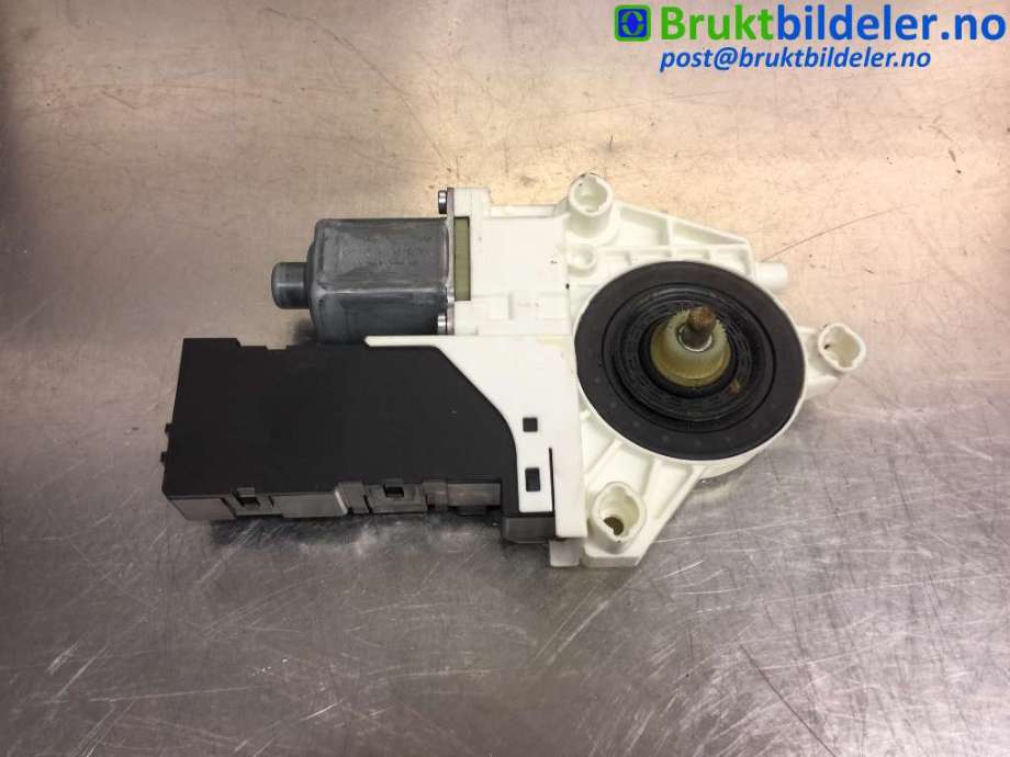 Ruteheis høyre foran til Peugeot 407, 2004-2010  (PEUGEOT|9663036680)