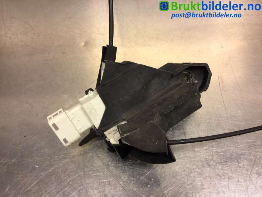 Låsekasse høyre foran til Peugeot 407 2004-2010  (PEUGEOT|9683417880|)