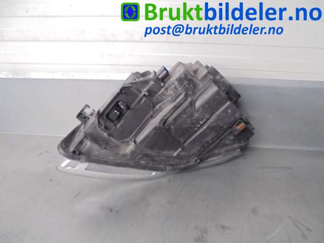 Frontlykt høyre xenon til Audi A4 2004-2008 (Type III) (B7) (B7) (AUDI|8E0 941 030 AS|1 307 022 437|)