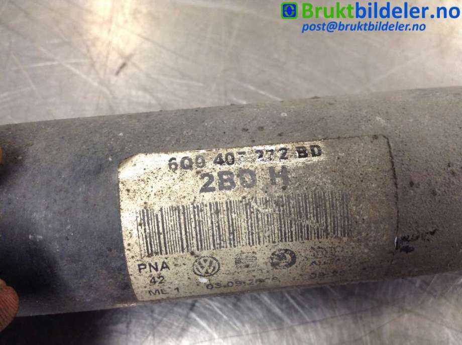 Drivaksel høyre foran til VW Polo 2005-2009 (Type IV, Fase 2)  (VOLKSWAGEN|6Q0 407 272 BD|)