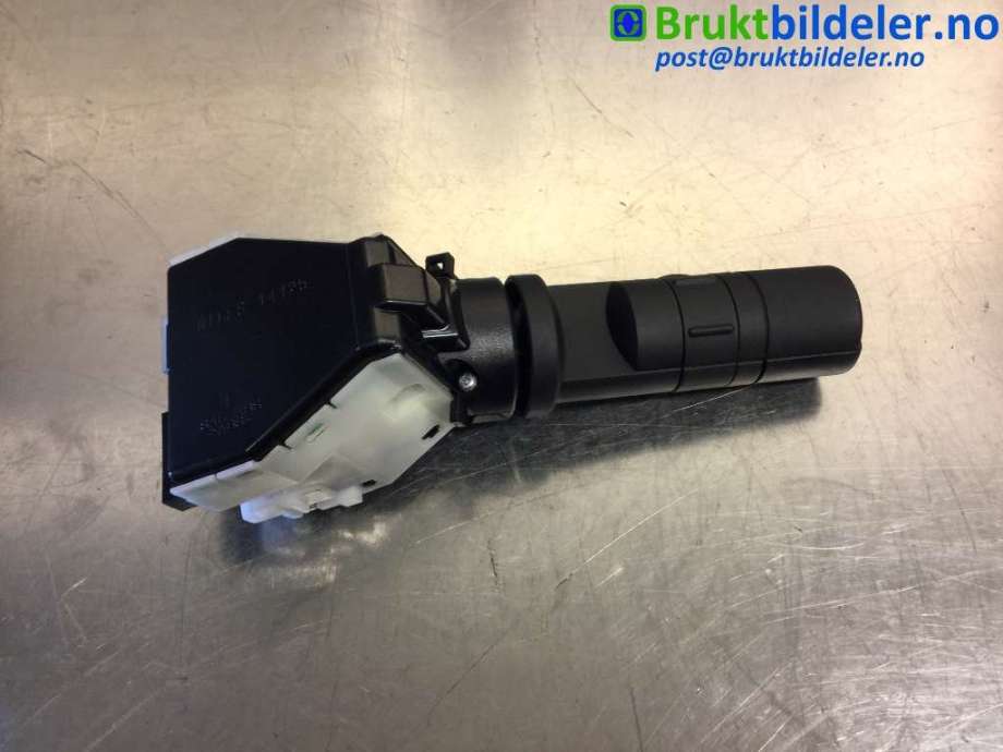 Bryter blink til Nissan Qashqai 2007-2010 (Type I, Fase 1)  (NISSAN|9321SN|)