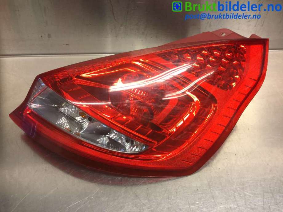 Baklykt høyre til Ford Fiesta 2008-2012 (Type VI, Fase 1)  (FORD|8A61-13A602-AB|)