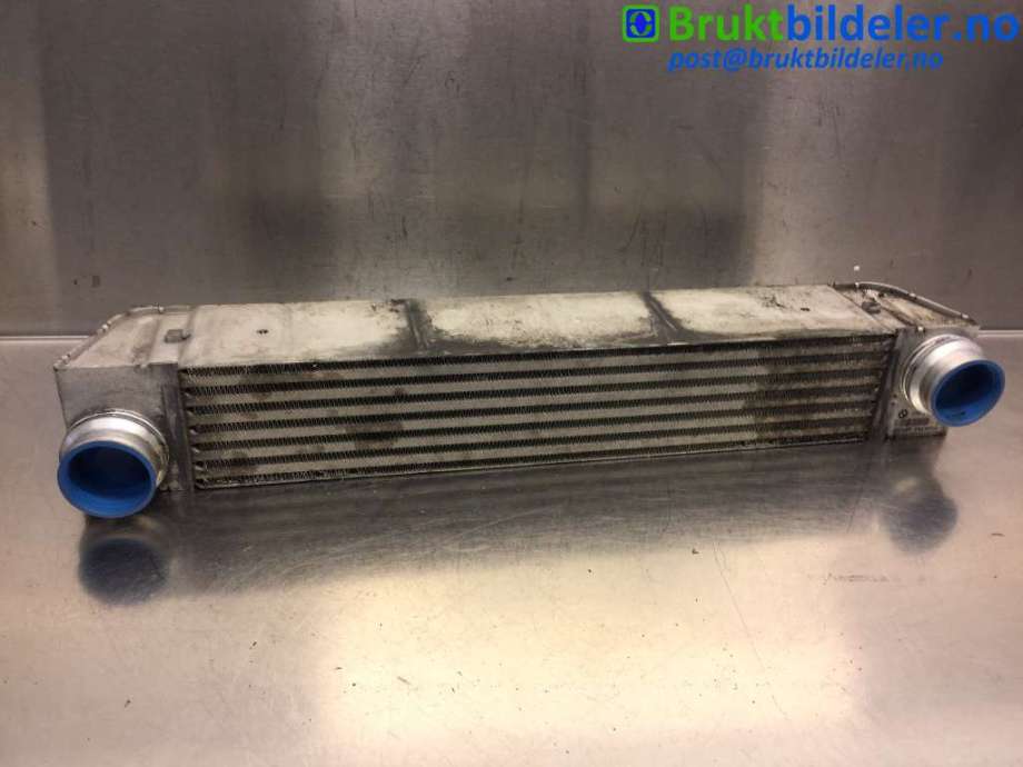 Intercooler til BMW 5-Serie 2003-2010 (E60/E61) (E60/E61) (BMW|17 51 7 795 823-01|F6438000|)