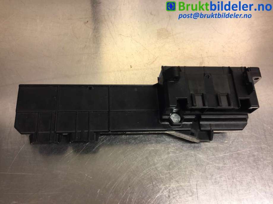 Sikringsboks til BMW 5-Serie 2003-2010 (E60/E61) (E60/E61) (BMW|6957330||61146957330)