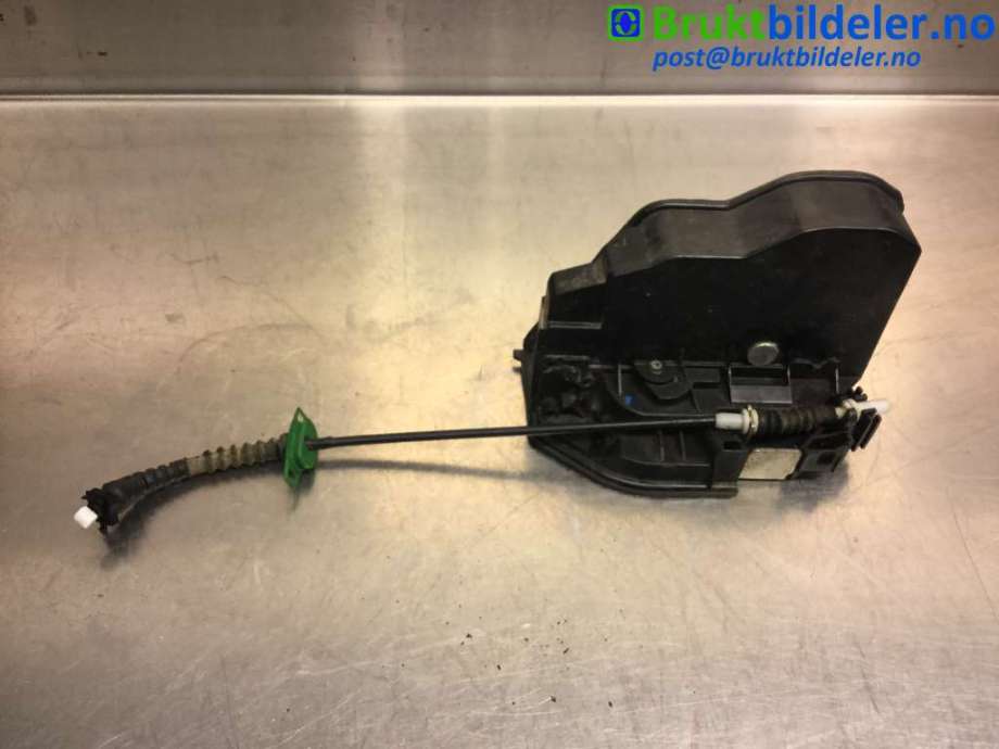 Låsekasse høyre bak til BMW 5-Serie 2003-2010 (E60/E61) (E60/E61) (BMW|51 22 7 202 148|)