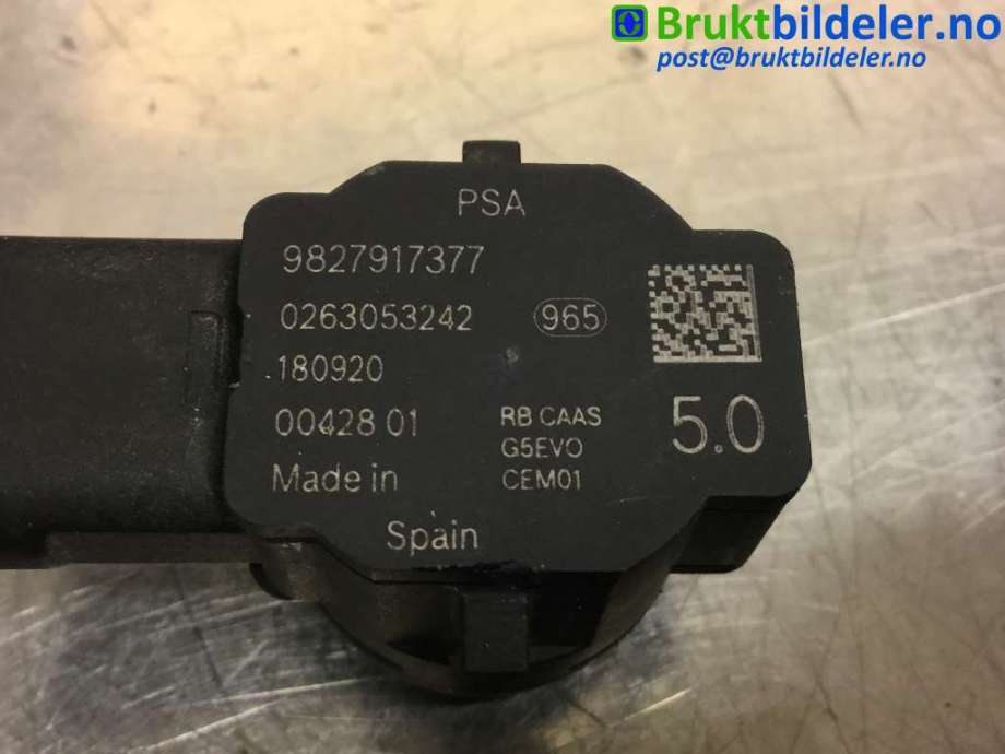 Parkeringssensor foran til Peugeot 5008 2017-->> (Type II)  (PEUGEOT|9827917377|)