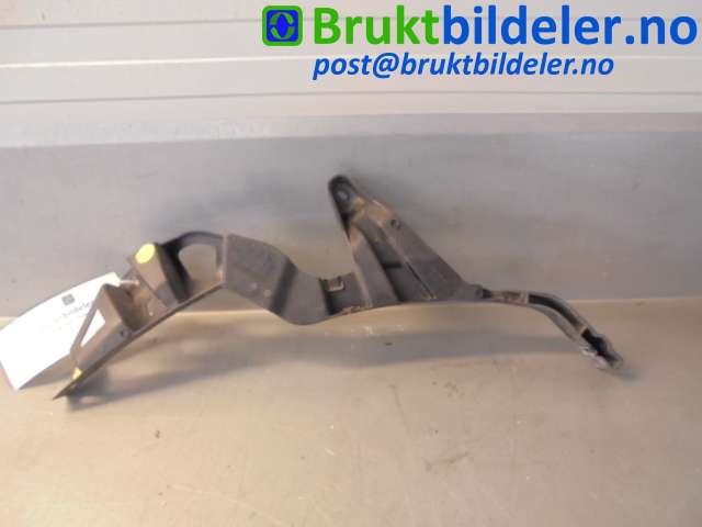 Diverse deler til Audi A2 2000-2005 (AUDI|8Z0 854 730|)