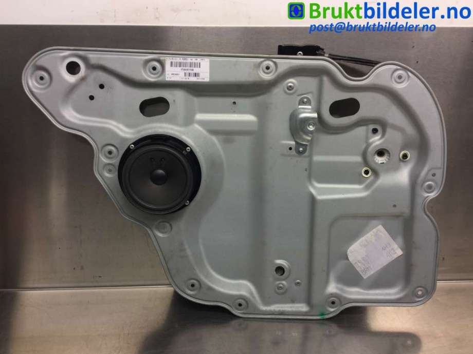Ruteheis til VW Touran, 2010-2015 (Type I, Fase 3)  (VOLKSWAGEN|1T0 839 729 Q)