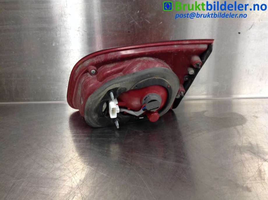 Baklykt venstre indre til Hyundai Santa Fe 2006-2009 (Type II, Fase 1)  (HYUNDAI|92405 2B020|)