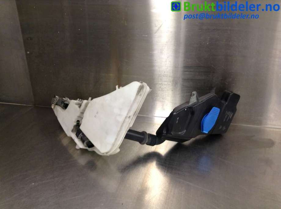 Spylertank til Audi A6, 2011-2014 (Type IV, Fase 1) (C7) (C7) (AUDI|4G8 955 451 D)