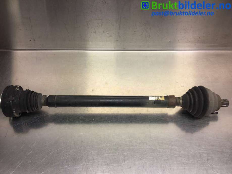 Drivaksel høyre foran til VW Caddy 2004-2010 (Type III, Fase 1) (VOLKSWAGEN|2K0 407 272 E|)