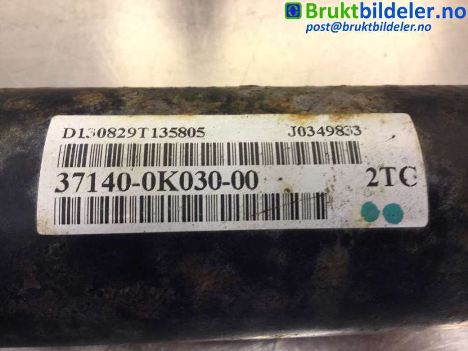 Mellomaksel fremre til Toyota Hilux 2012-2016 (TOYOTA|371400K030-00|)