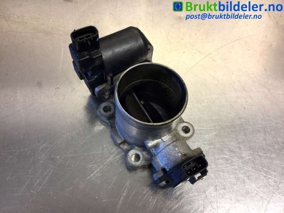 Spjeldhus til Toyota Hilux 2012-2016 (TOYOTA|2610030080|)