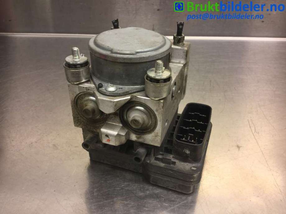 ABS sentral til Toyota Hilux 2012-2016 (TOYOTA|44510-71030|135110-19490|8954171030)