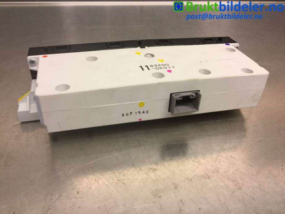 Multimedia display (MCU - Media Controller Unit) til Toyota Hilux 2012-2016 (TOYOTA|832900K011|)