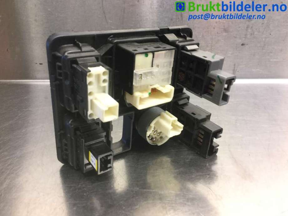 Bryter diverse til Toyota Hilux 2012-2016  (TOYOTA|)